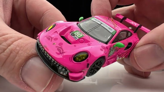 MINI GT 1:64 "Roxy" Porsche 911 GT3 R #77 (AO Racing)